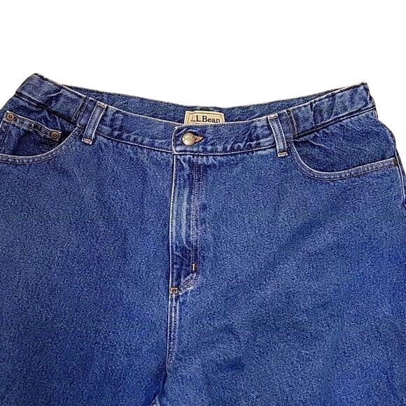 L. L. Bean Relaxed Fit High Rise Wide Straight Leg Med Blue Denim Womens Size 20 - Picture 4 of 7
